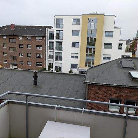 Schoene Einfache Ferienwohnung Zwischen Stadt Und Meer Вильгельмсхафен Экстерьер фото
